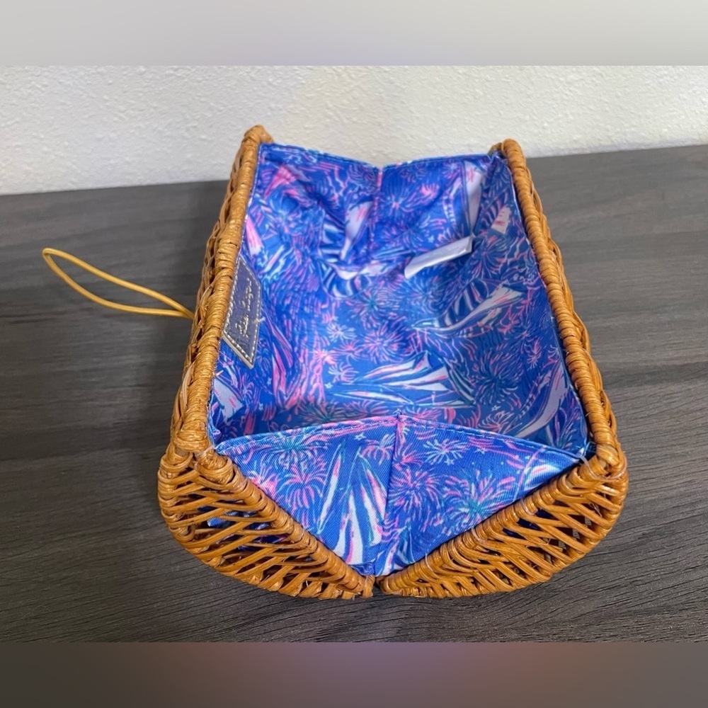 Lilly Pulitzer Wicker Sunglass Phone Clutch Case Boca Blue It's a Saila… - Picture 7 of 9